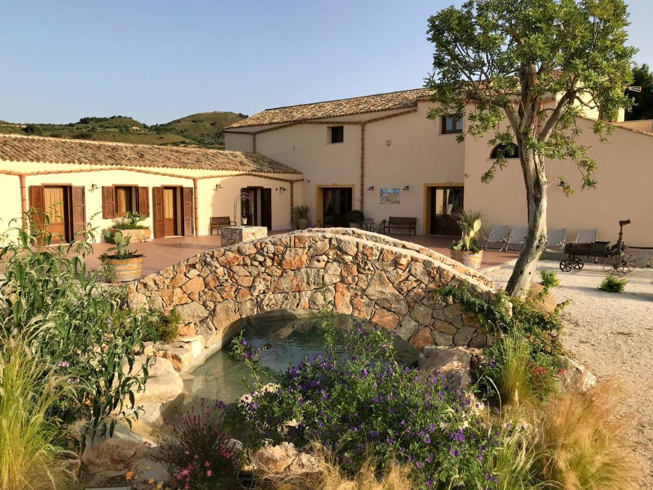 Agriturismo Antichi Granai Villa Calatafimi Eksteriør bilde